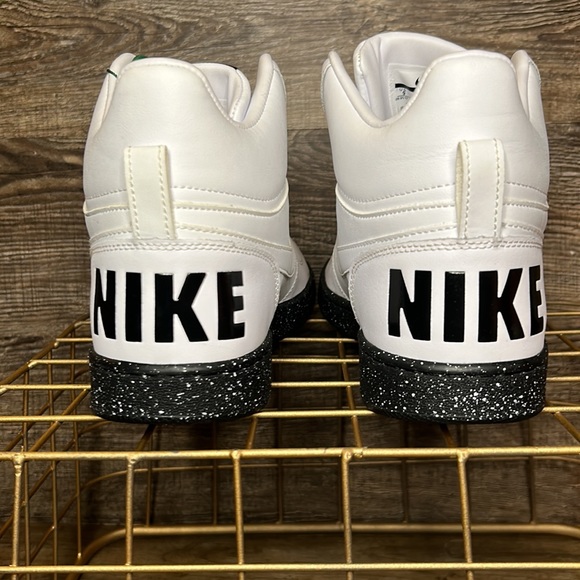 Nike-Court-Borough-mid-Black w/white speckled sole-Released 2015- Very Rare - Picture 13 of 15